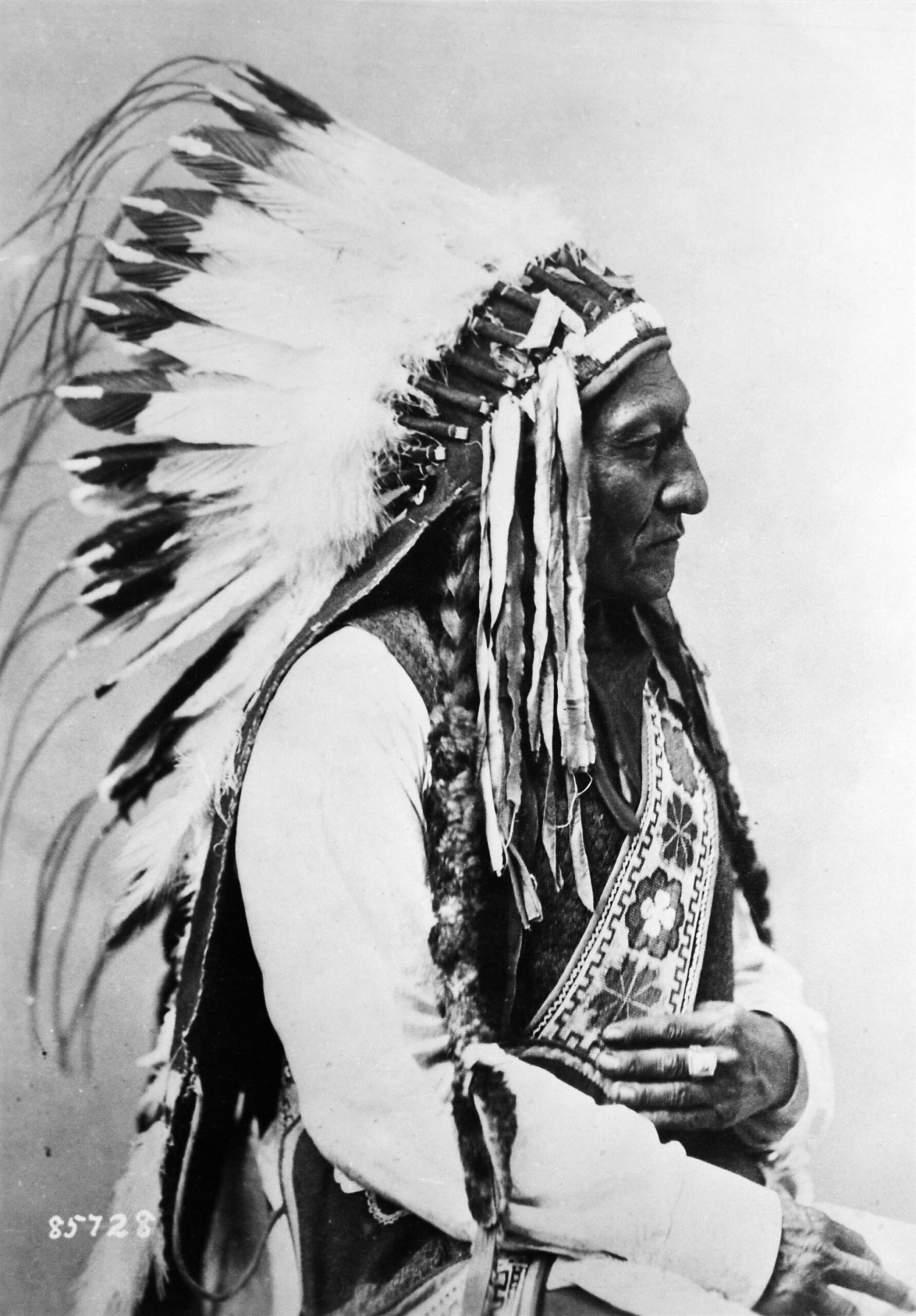 Sitting Bull Deutsche Oldstyle Cowboy Und Indianer As a result, he and others who did not agree to the conditions of the treaty felt no obligation to them. sitting bull deutsche oldstyle cowboy